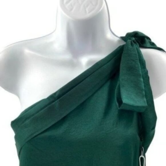 Maryanne One Shoulder Satin Top in Hunter Green Size L - Picture 3 of 4